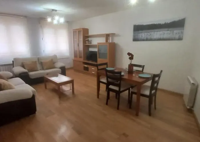 Apartamento Con 3 Dormitorios Y Plaza De Garaje